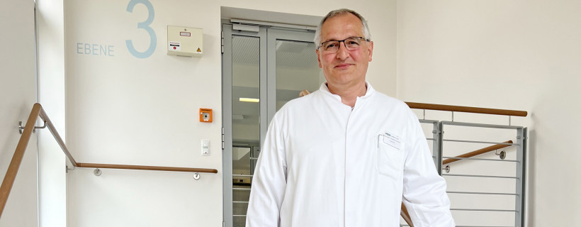 Nach 9 Jahren als Chefarzt der Klinik für Gefäßchirurgie und fast 35 Jahren Dienst im HBK verabschiedet sich Dipl.-Med. Thomas Kruschwitz diese Woche in den Ruhestand.