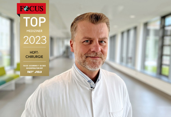 Chefarzt Prof. Dr. med. Eric Röhner ist Focus Top Mediziner 